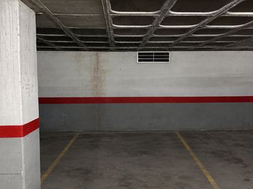 Individual with lift for sale in Centre - Sant Oleguer