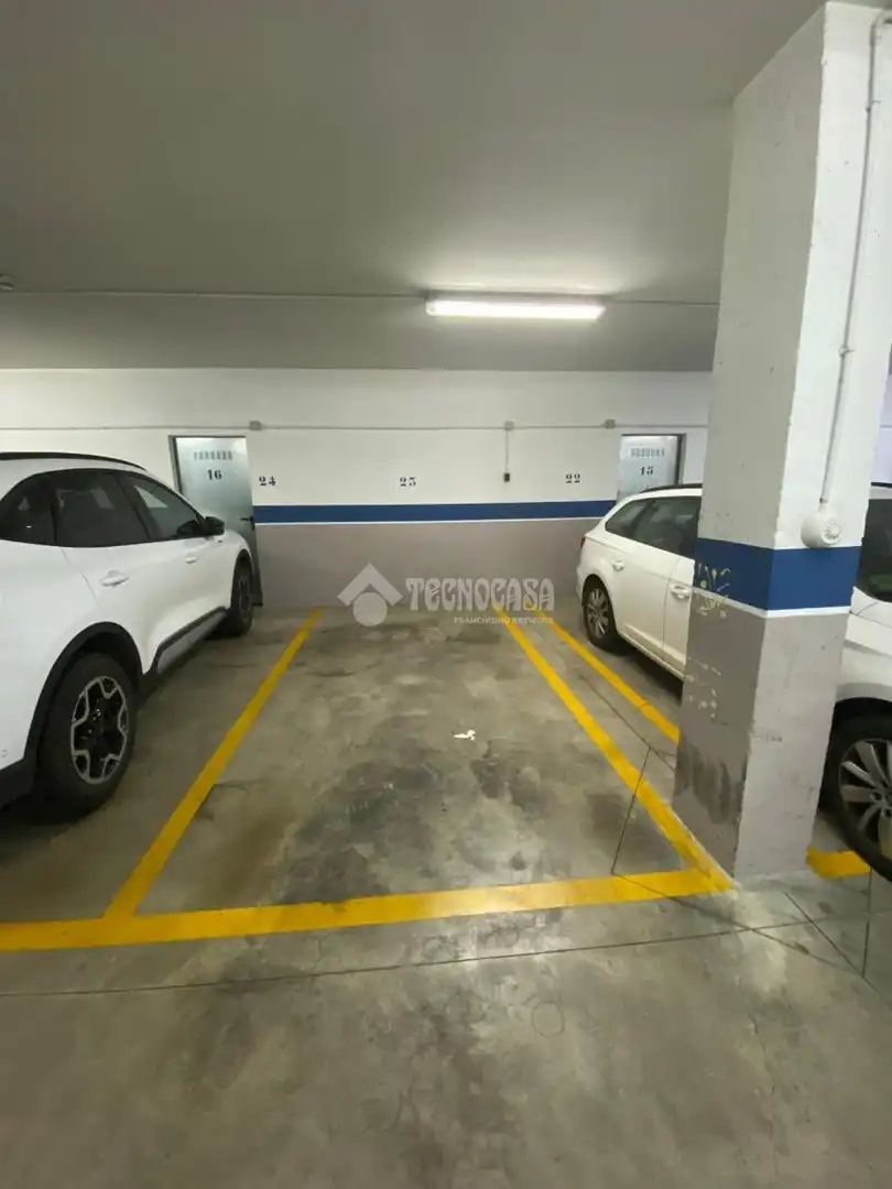 Parking of Flat for sale in Córdoba