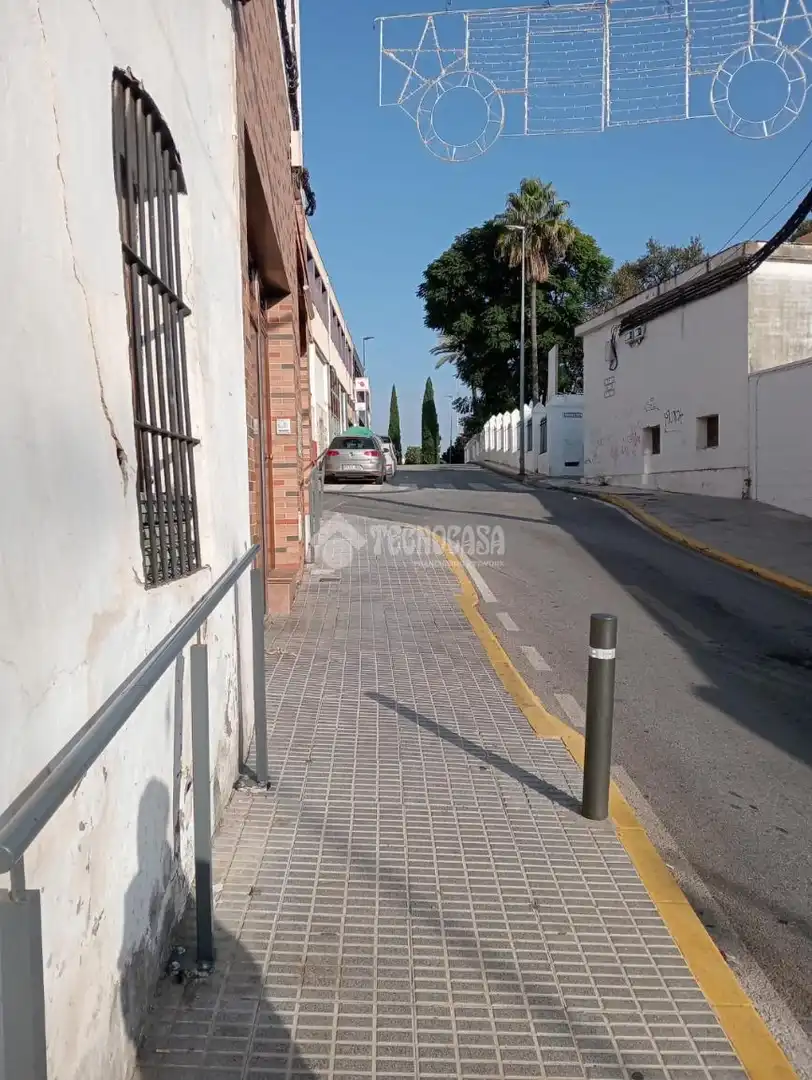 Aparcament de Casa adosada en venda en Castilleja de la Cuesta