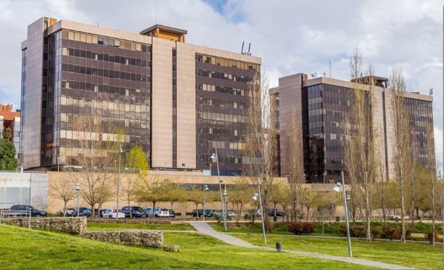 Oficina en Alquiler en Fructuós Gelabert en Sant Joan - TV3