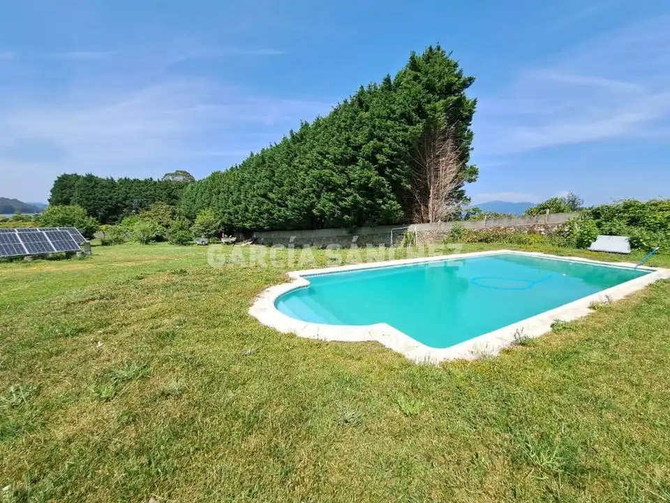 Houses for sale in Boiro  with Furnished