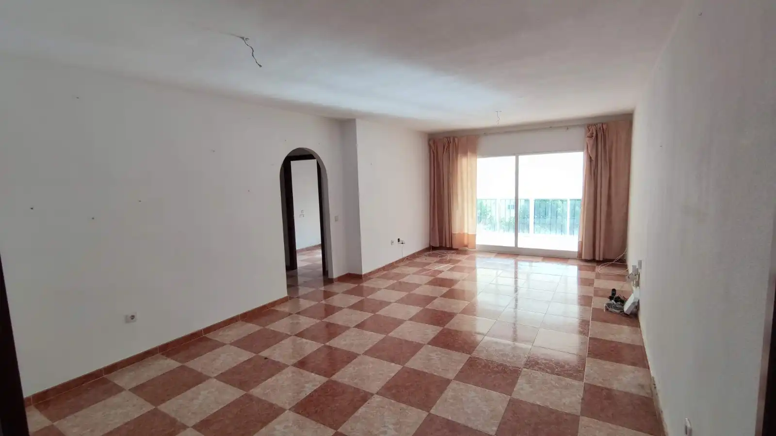 Sala d'estar de Pis en venda en Fuengirola amb Terrassa i Traster