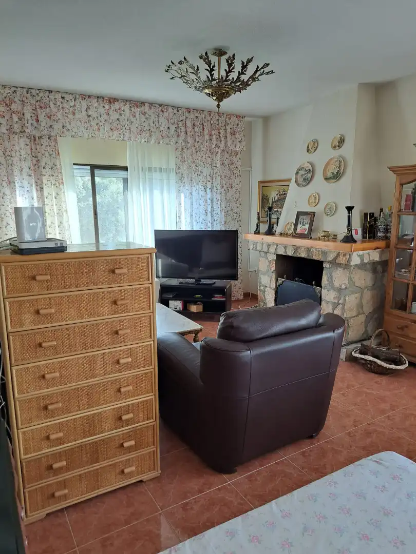 Sala d'estar de Casa o xalet en venda en Albalate de Zorita amb Calefacció, Jardí privat i Terrassa