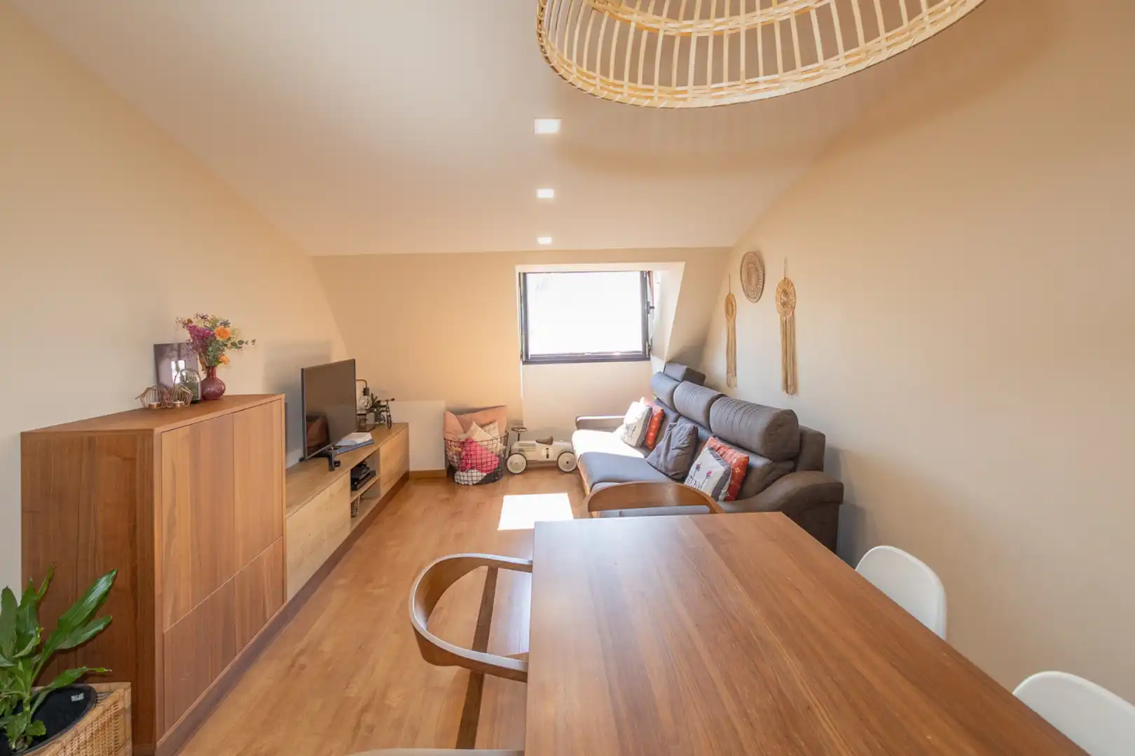 Living room of Flat for sale in Miño  with Heating, Parquet flooring and Terrace