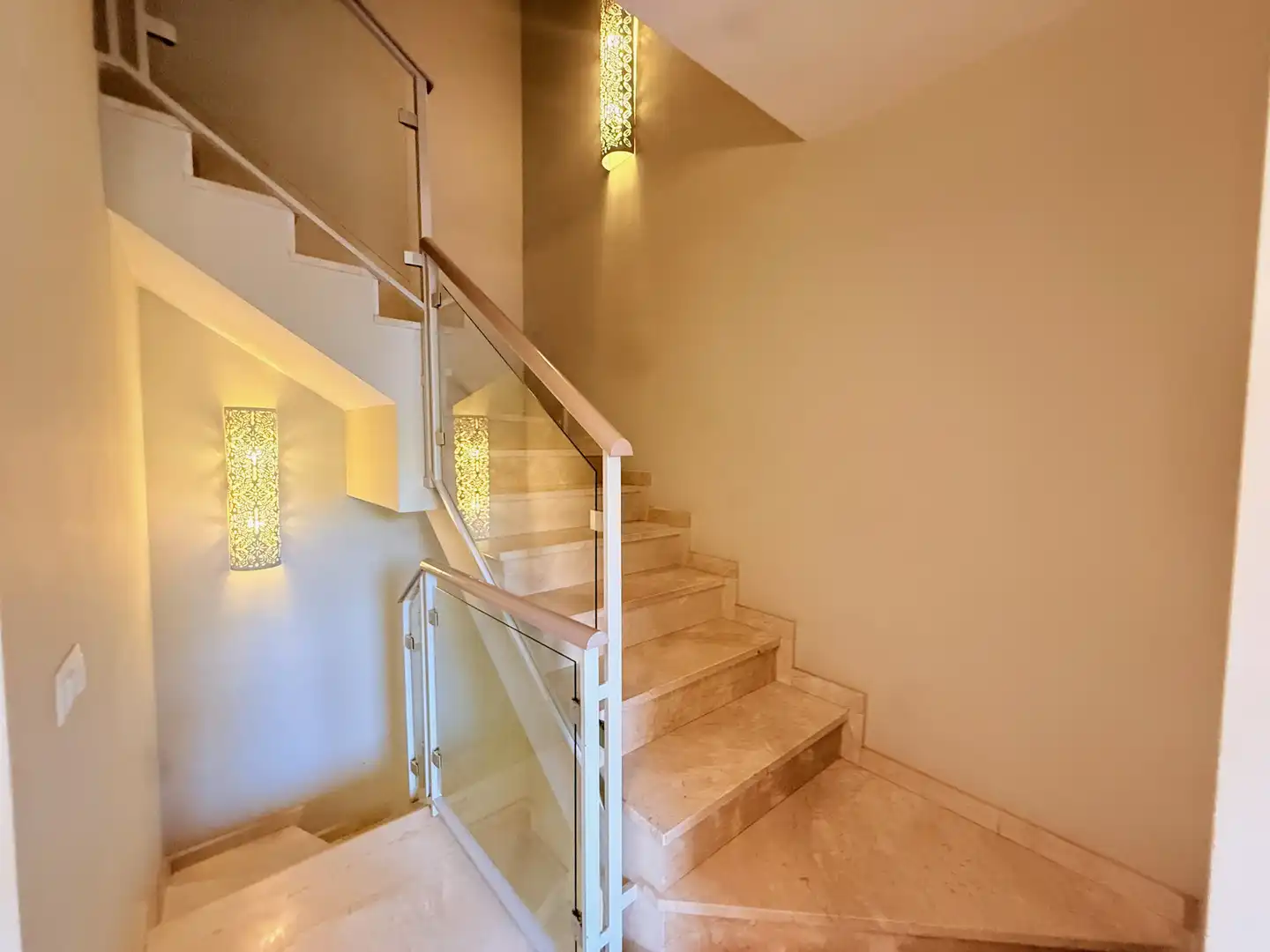 Casa adosada de lloguer en Marbella amb Terrassa, Piscina i Piscina comunitària