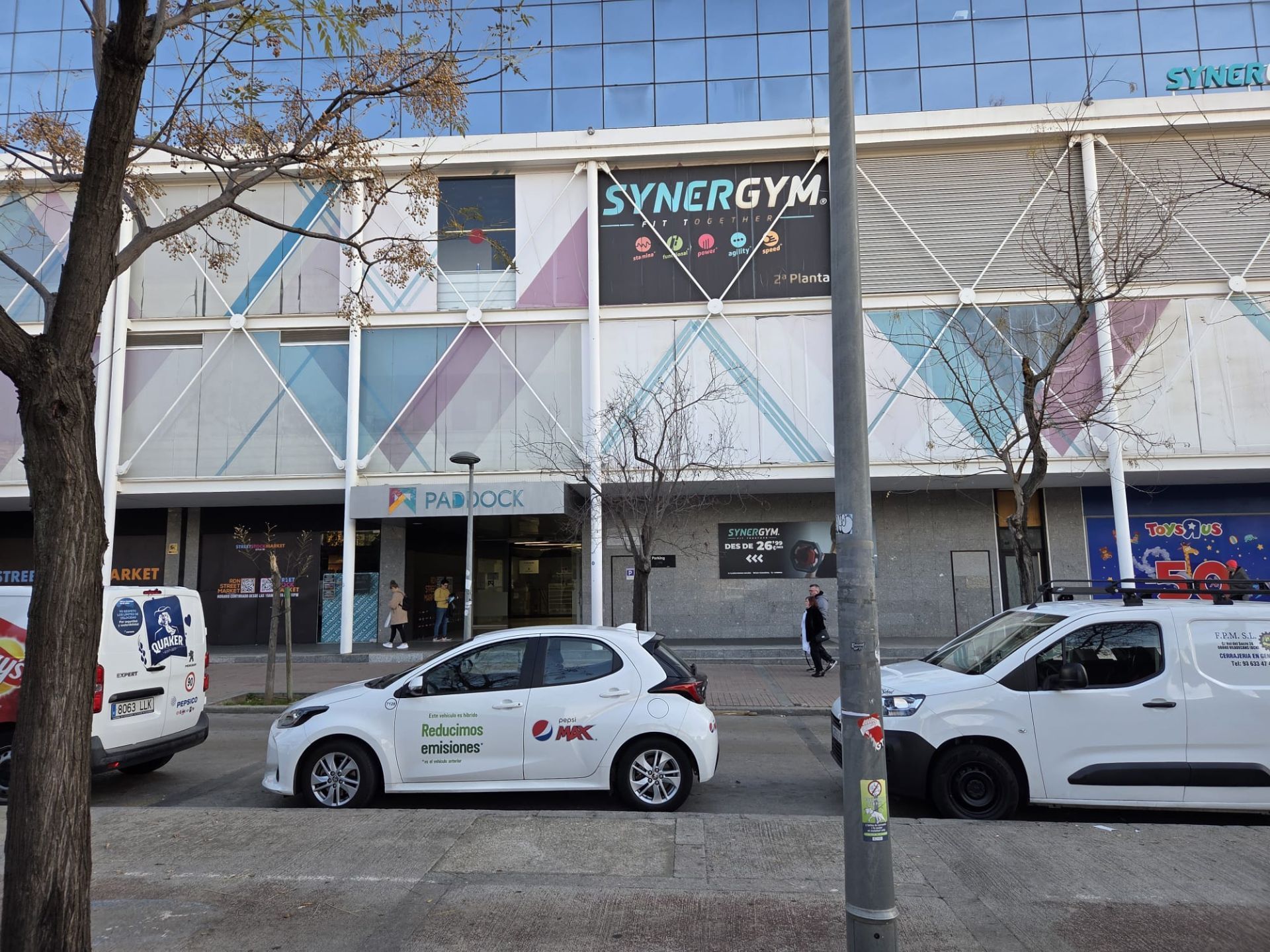 Vista exterior de Oficina en venta en Sabadell