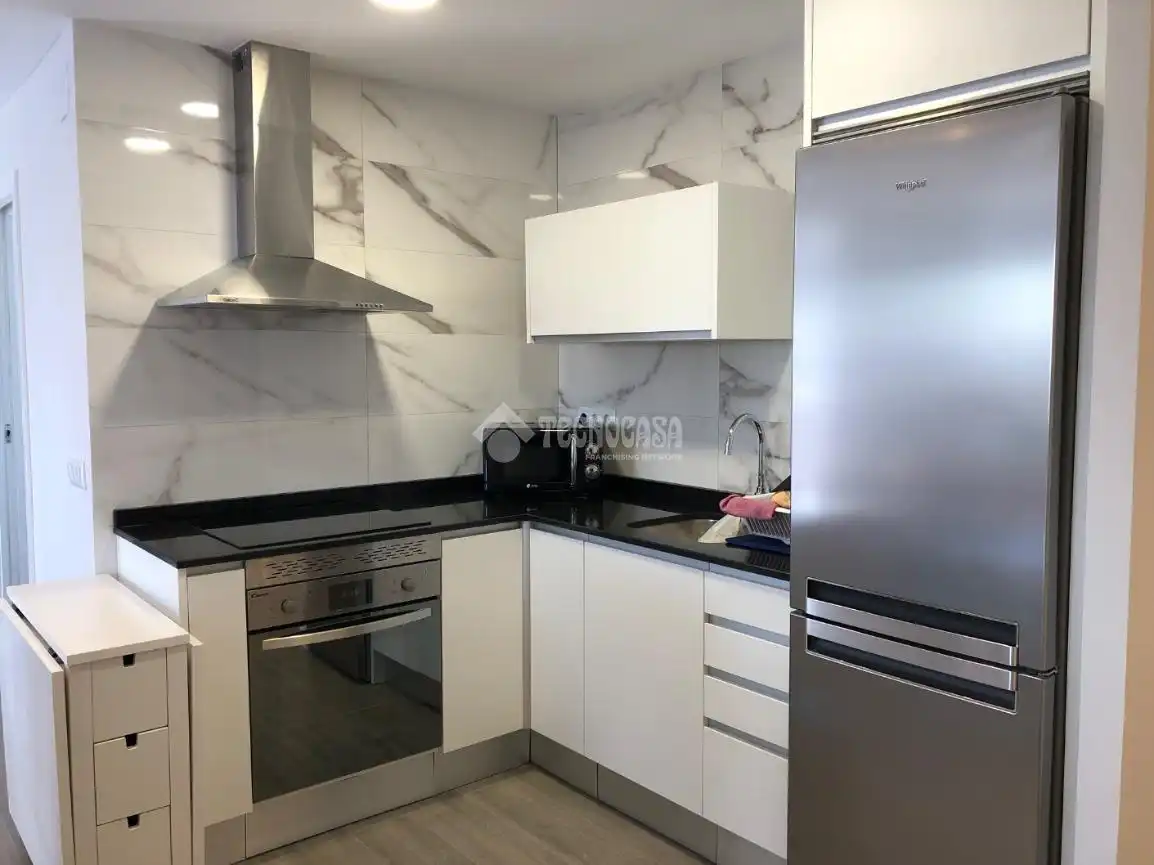 Cocina de Estudio de alquiler en Madrid con Aire acondicionado, Calefacción y Terraza