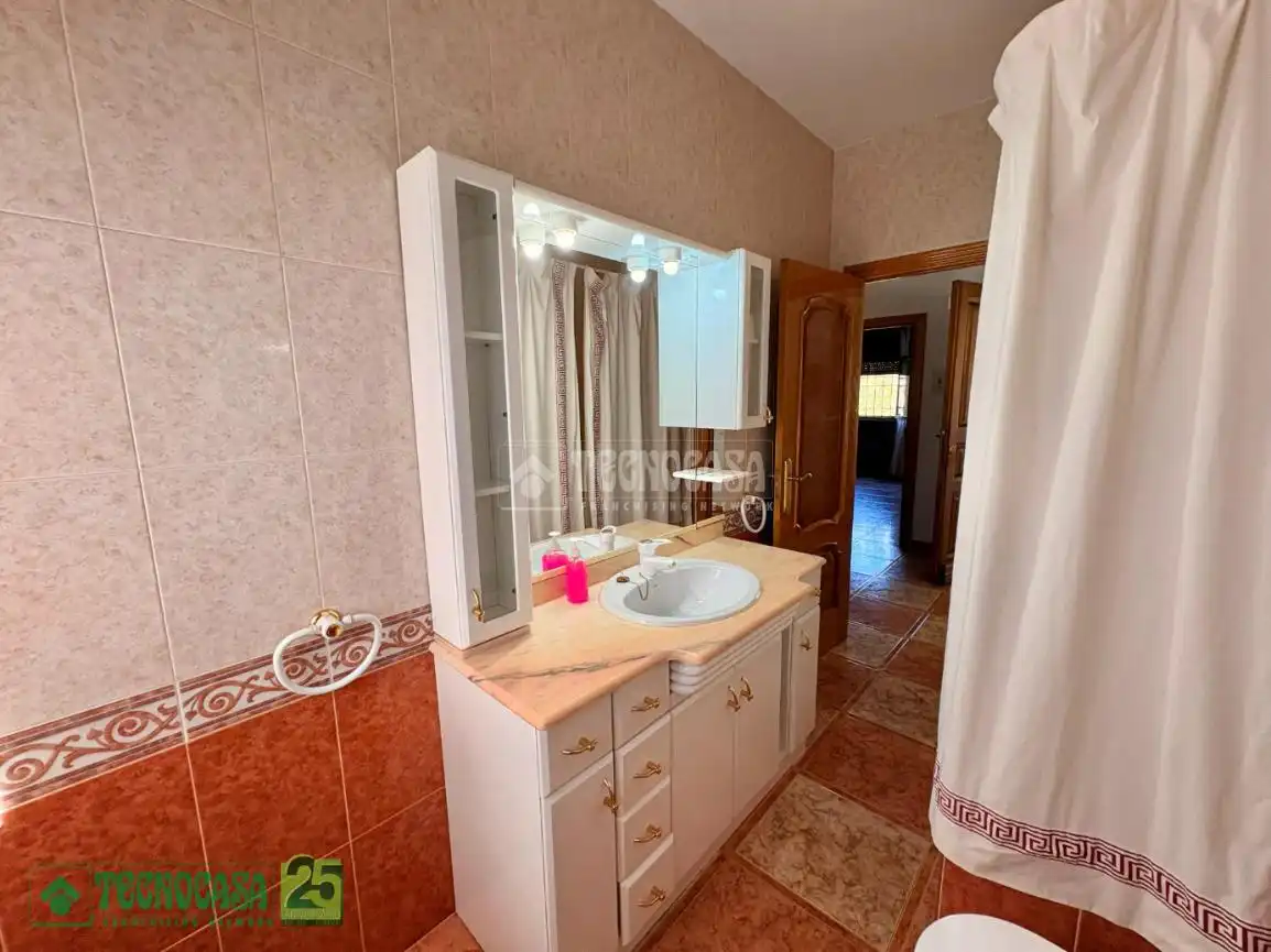 Baño de Casa o chalet en venta en Dosbarrios con Calefacción