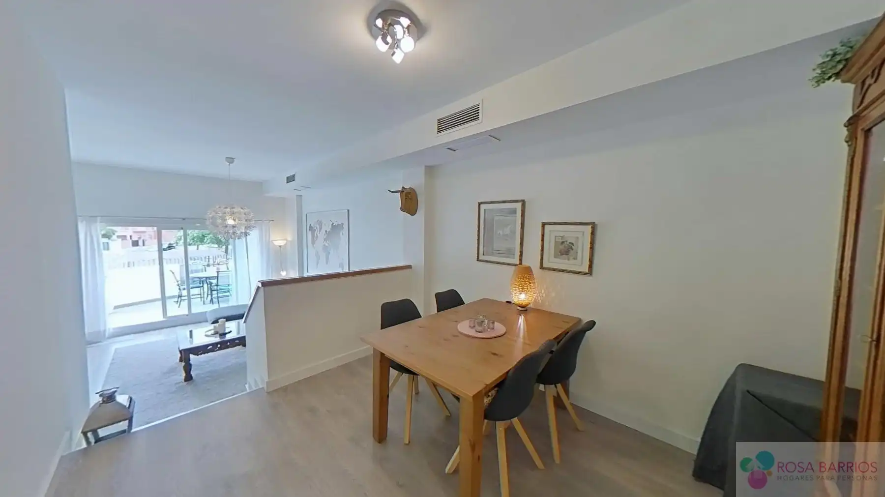 Comedor de Piso en venta en Marbella con Terraza y Piscina comunitaria