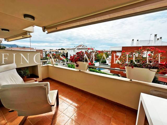 Piso en Venta en Can Girona - Terramar - Vinyet