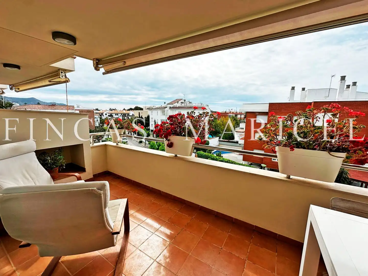 Terraza de Piso en venta en Sitges con Calefacción, Terraza y Piscina comunitaria