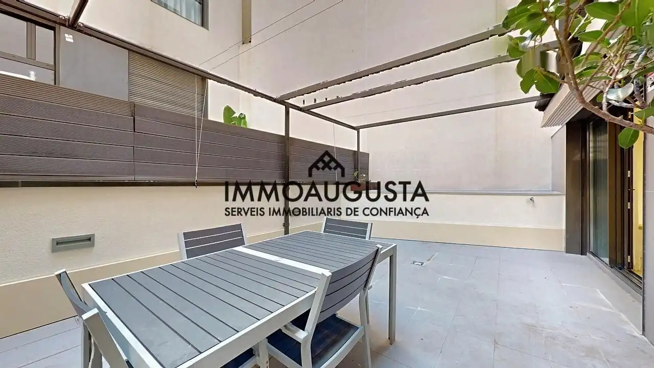 Terrassa de Dúplex de lloguer en Barcelona amb Aire condicionat, Calefacció i Parquet