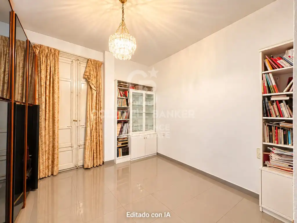 Flat for sale in Ciutat Vella 