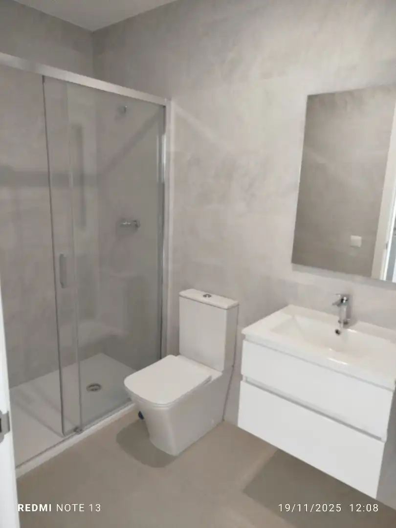 Bathroom of Attic for sale in Sevilla  with Air Conditioner, Heating and Parquet flooring