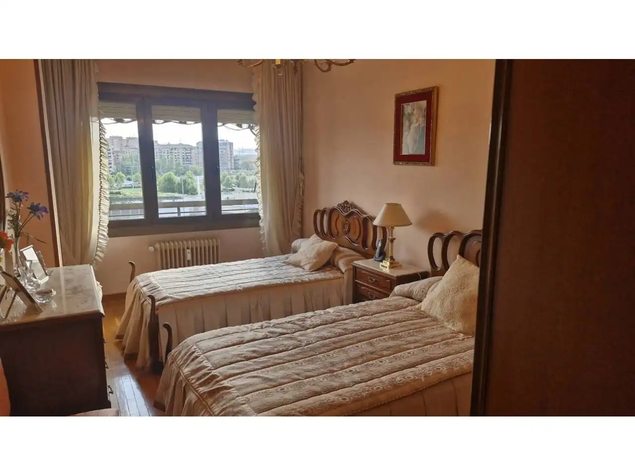 Pis en venda a Avenida Colón, Residencia