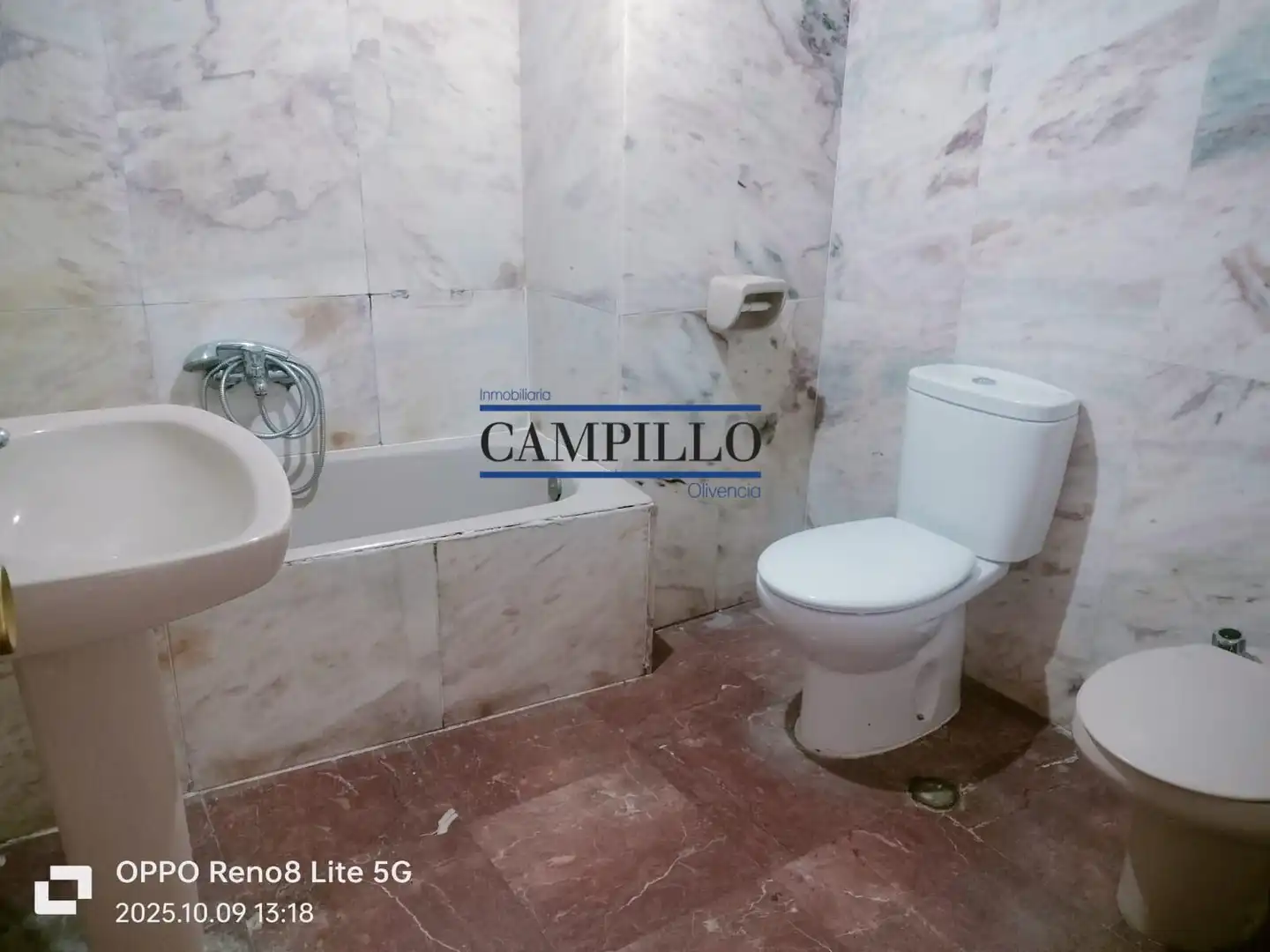 Baño de Piso en venta en Adra con Terraza