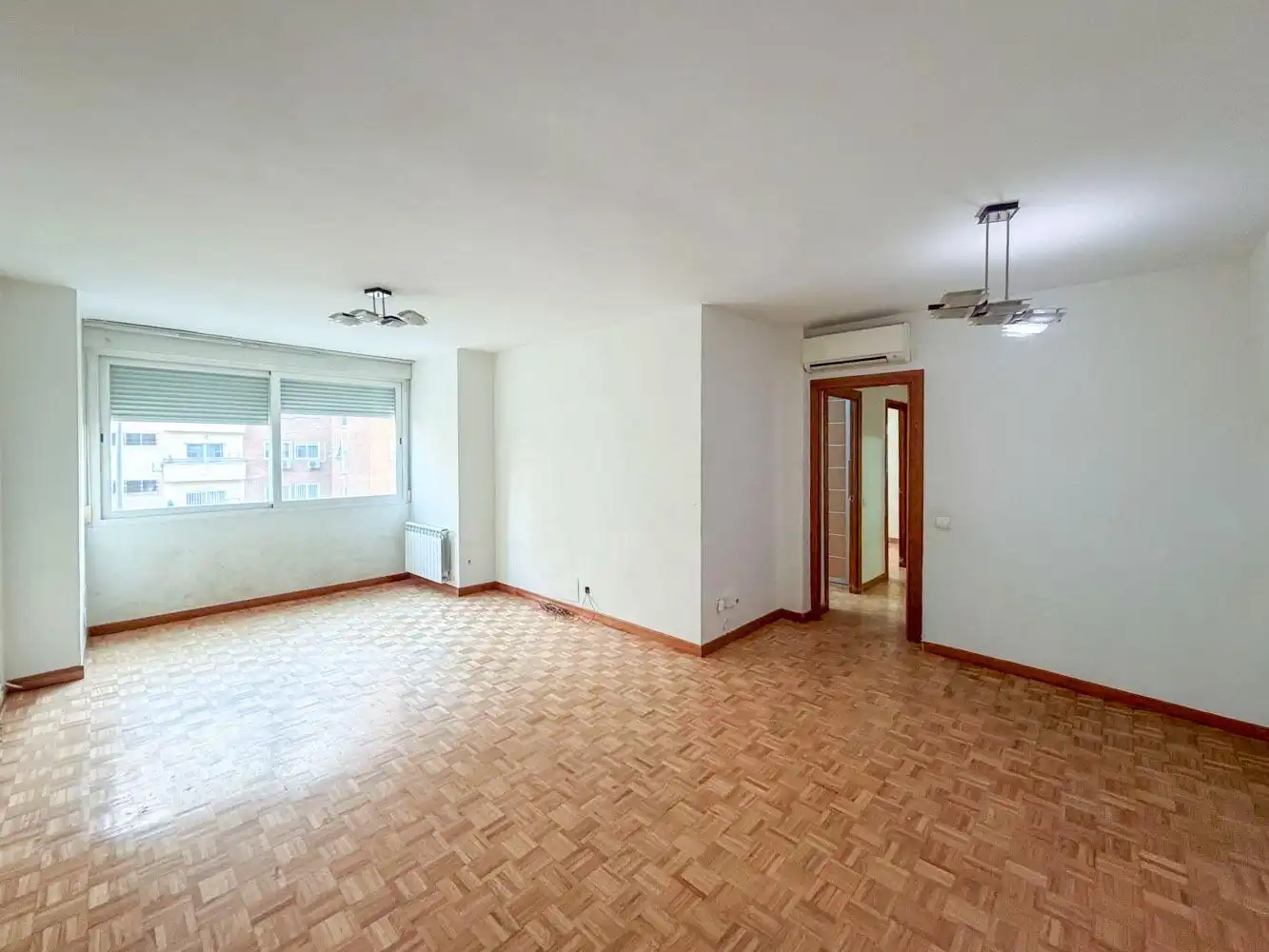Sala de estar de Piso en venta en Madrid con Aire acondicionado, Calefacción y Parquet