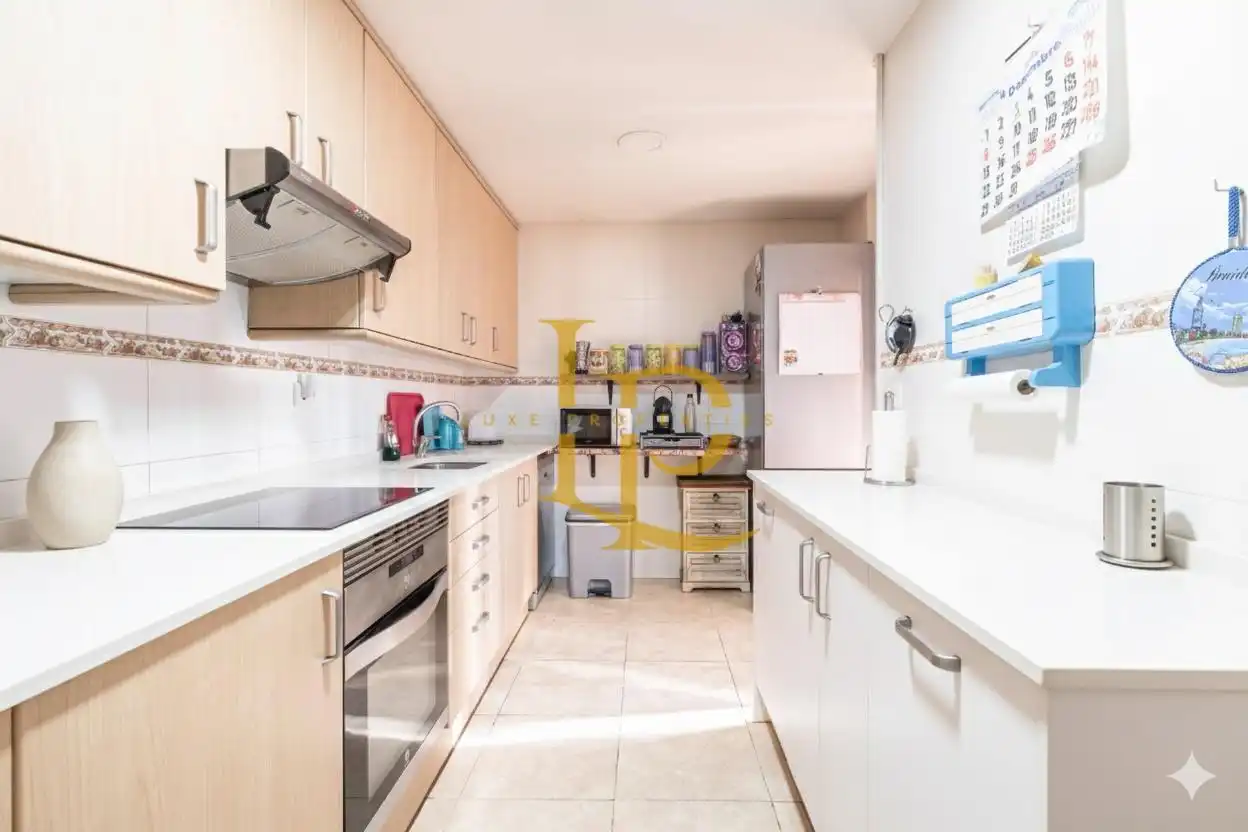 Cuina de Dúplex en venda en Rubí amb Aire condicionat, Calefacció i Terrassa