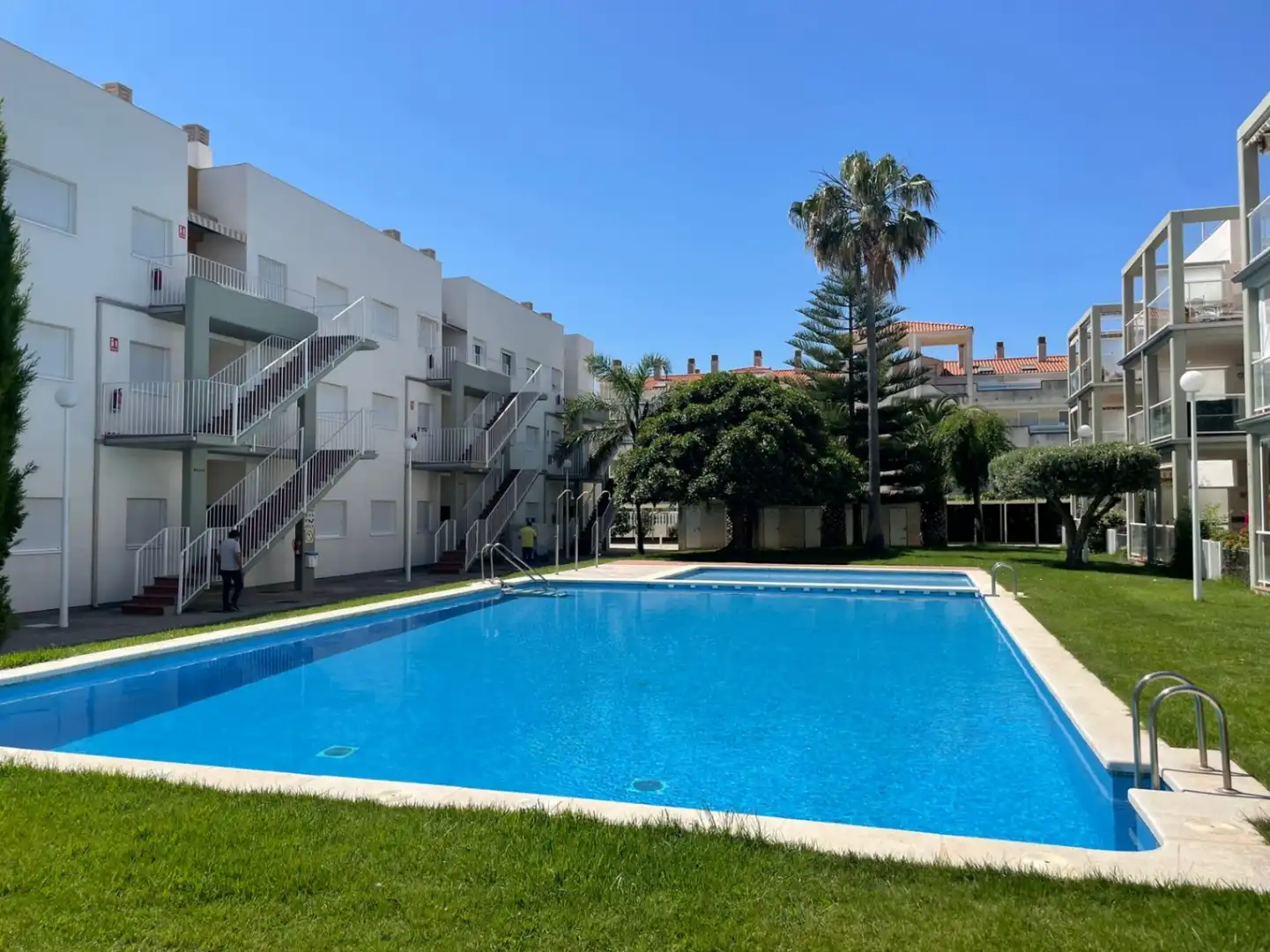 Piscina de Ático en venta en Alcalà de Xivert con Aire acondicionado, Calefacción y Jardín privado
