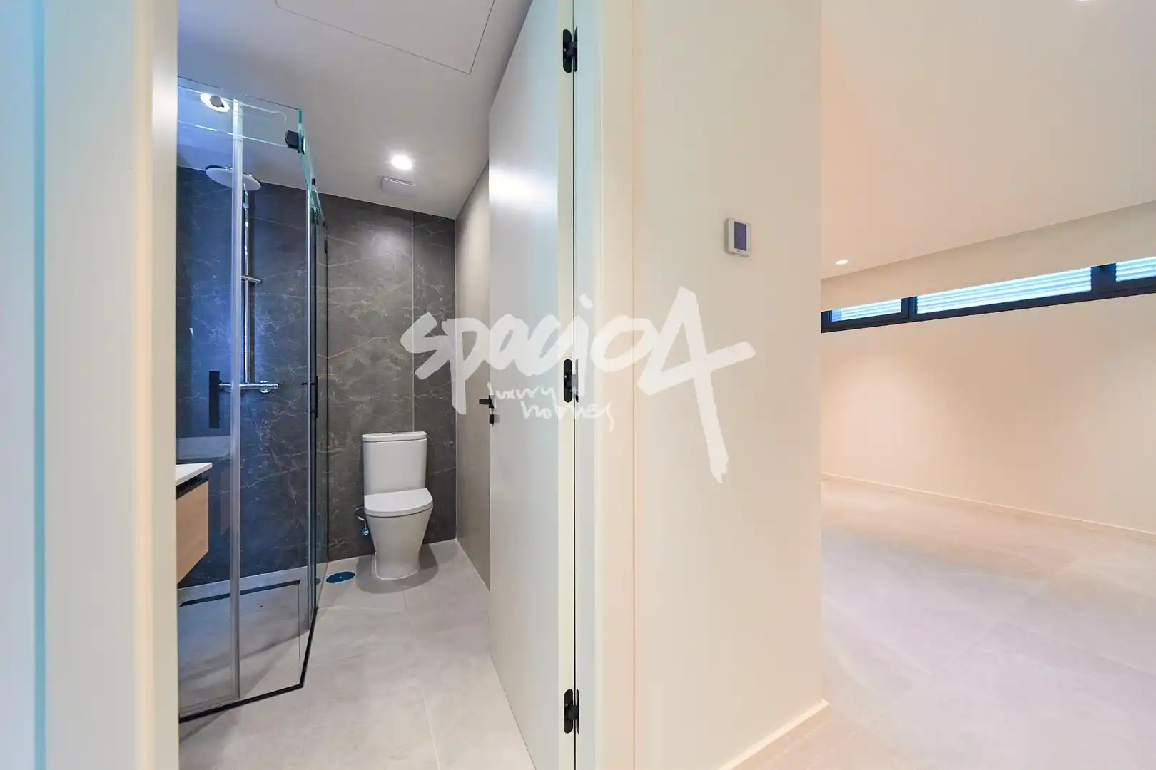 Bathroom of Houses for sale in Boadilla del Monte  with Air Conditioner, Heating and Private garden