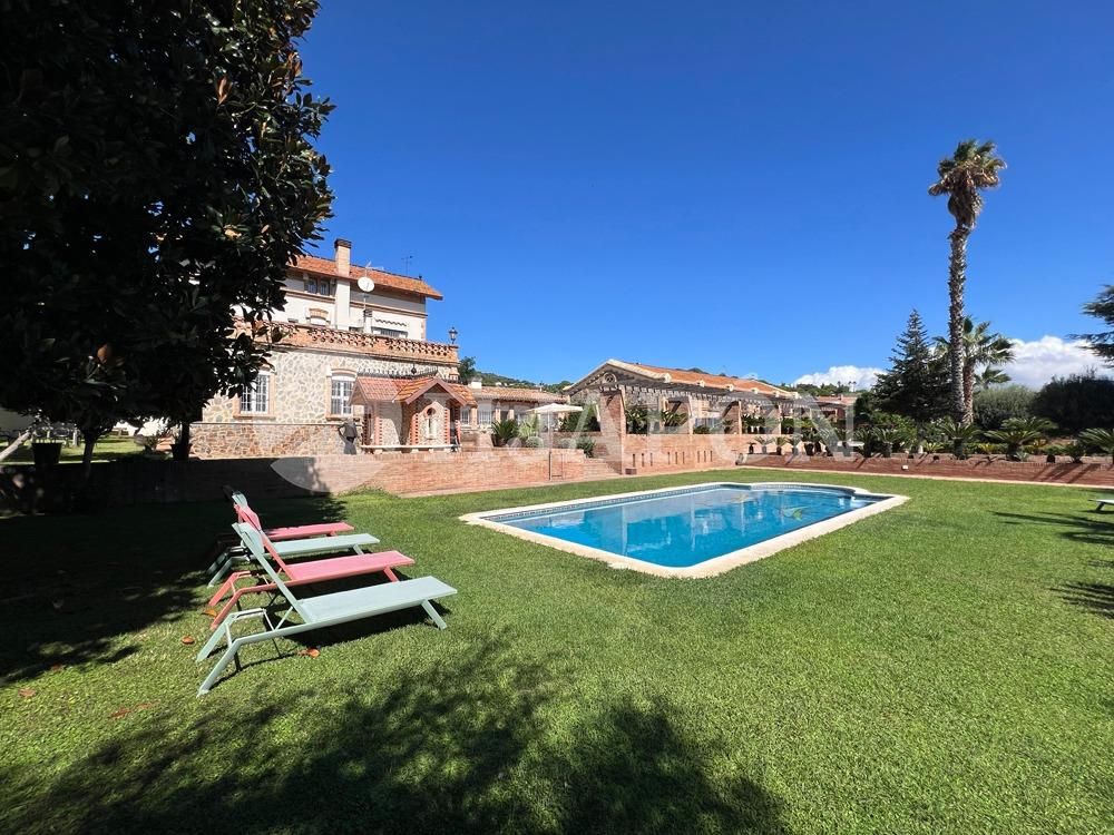 Garden of House or chalet for sale in Premià de Dalt  with Heating, Private garden and Swimming Pool