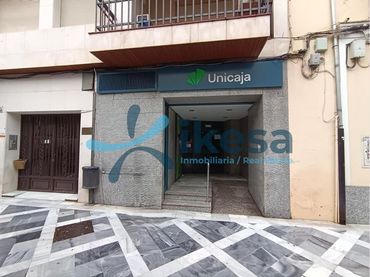 Locale commerciale in vendita a Centro