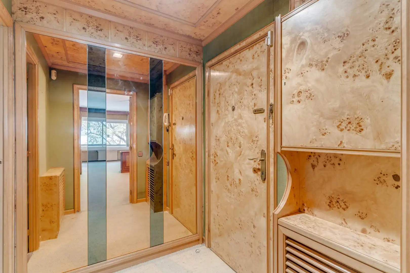 Piso en venta en Barcelona con Balcón y Alarma