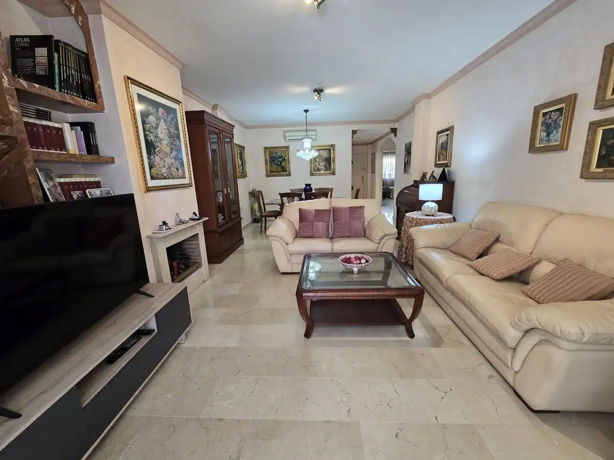 Sala de estar de Piso en venta en Marbella con Terraza y Trastero