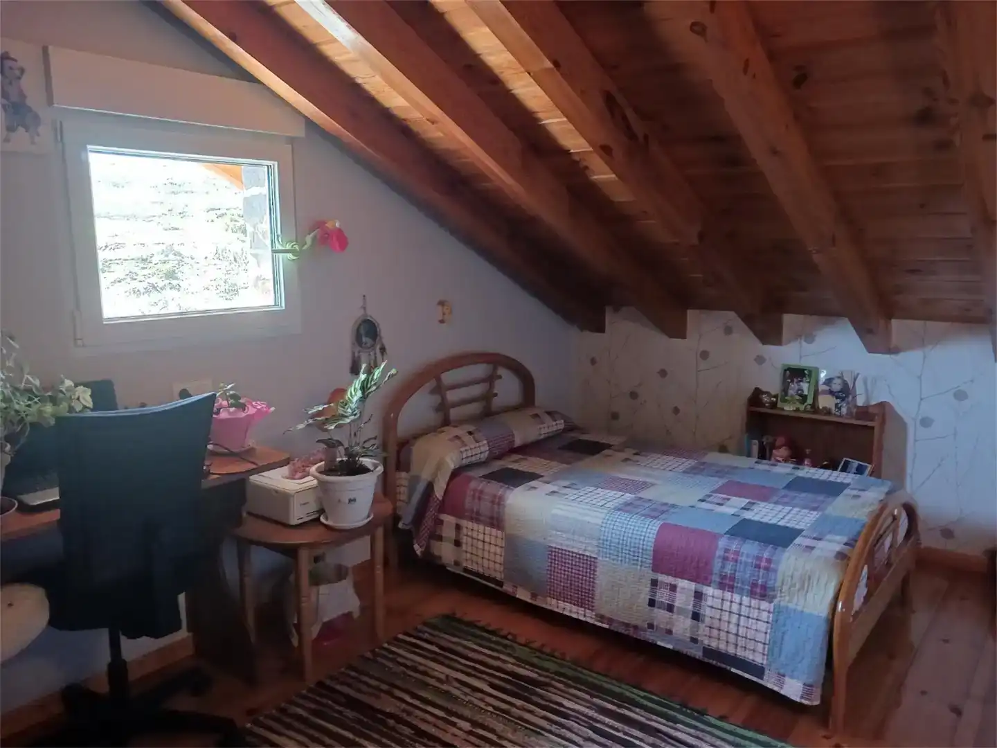 Dormitori de Casa o xalet en venda en Olmos de Ojeda amb Jardí privat, Traster i Moblat