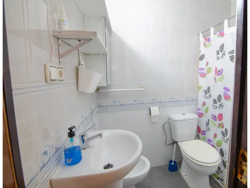 Bany de Casa o xalet en venda en La Rinconada