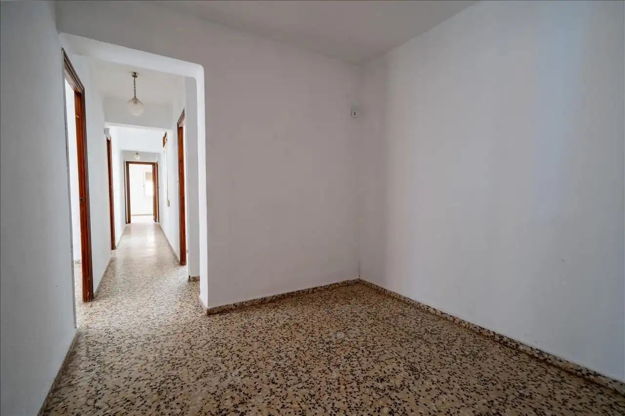 Piso en venta en Sagunto / Sagunt con Balcón