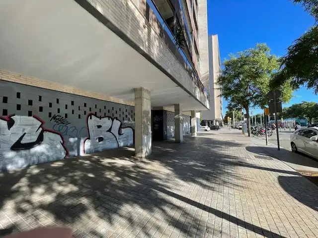 Local en venda a Avinguda d'Eduard Maristany, El Besós i el Maresme