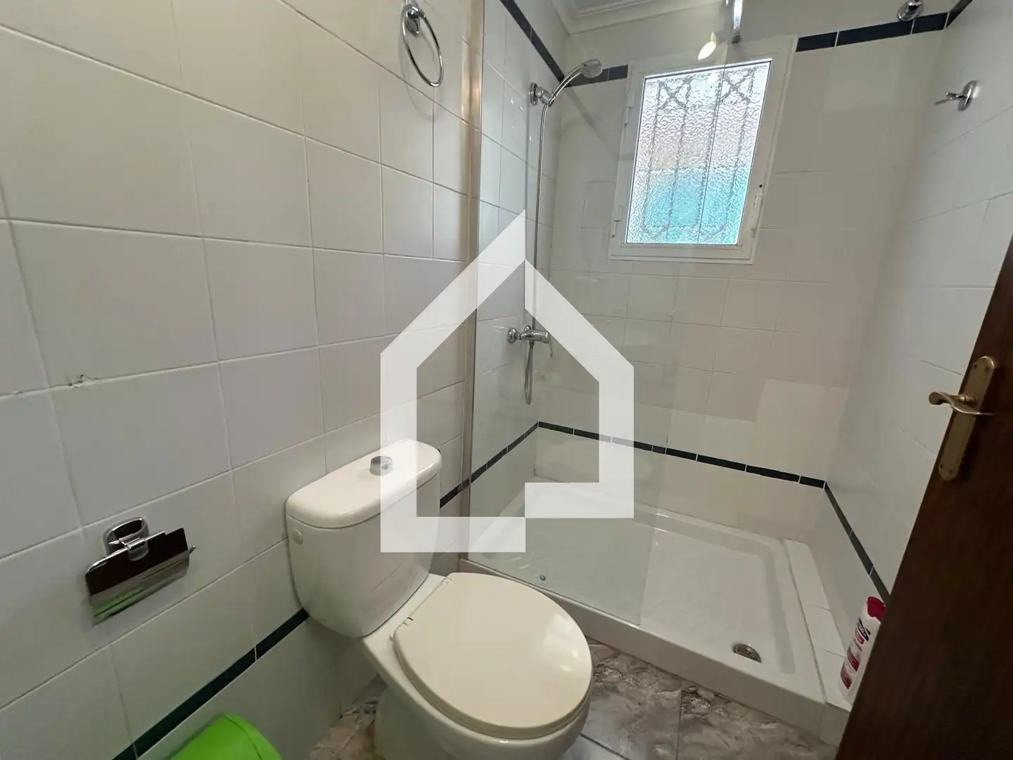 Badezimmer von Einfamilien-Reihenhaus zur Miete in San Vicente del Raspeig / Sant Vicent del Raspeig mit Klimaanlage, Terrasse und Möbliert