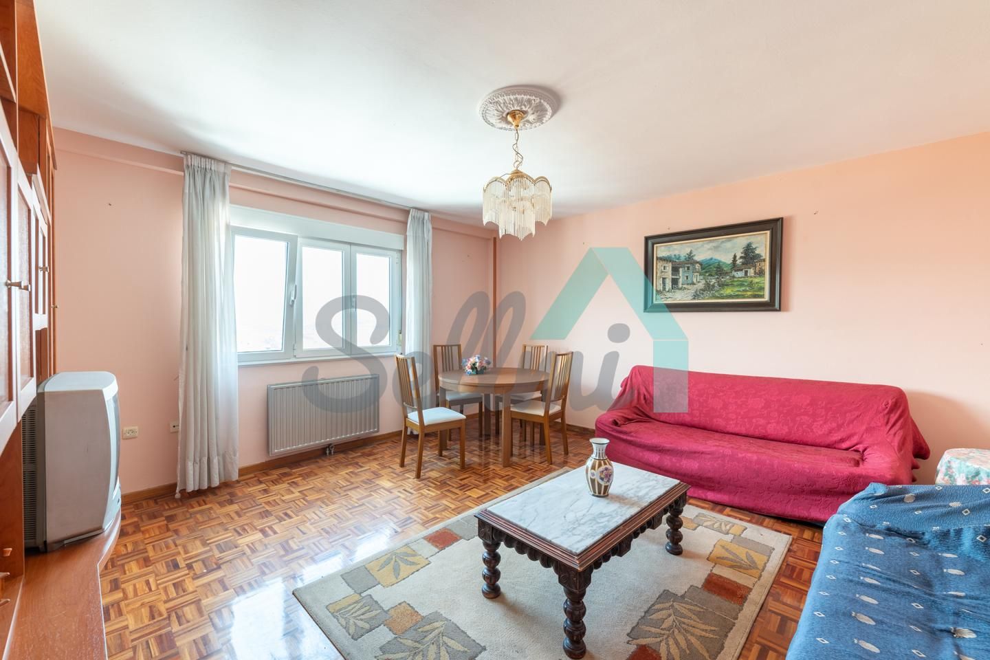 Sala d'estar de Pis en venda en Oviedo  amb Calefacció i Parquet