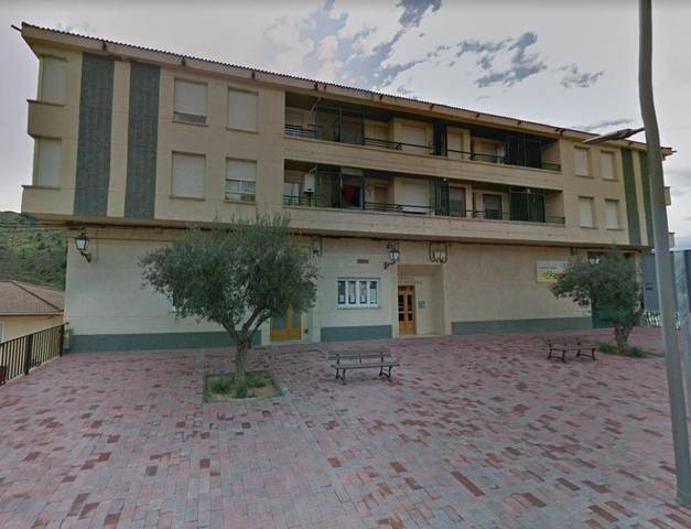 Garaje en Venta en Av. del Cidacos en Arnedillo