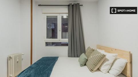 Photo 2 of Flat to share in Media Legua, Madrid