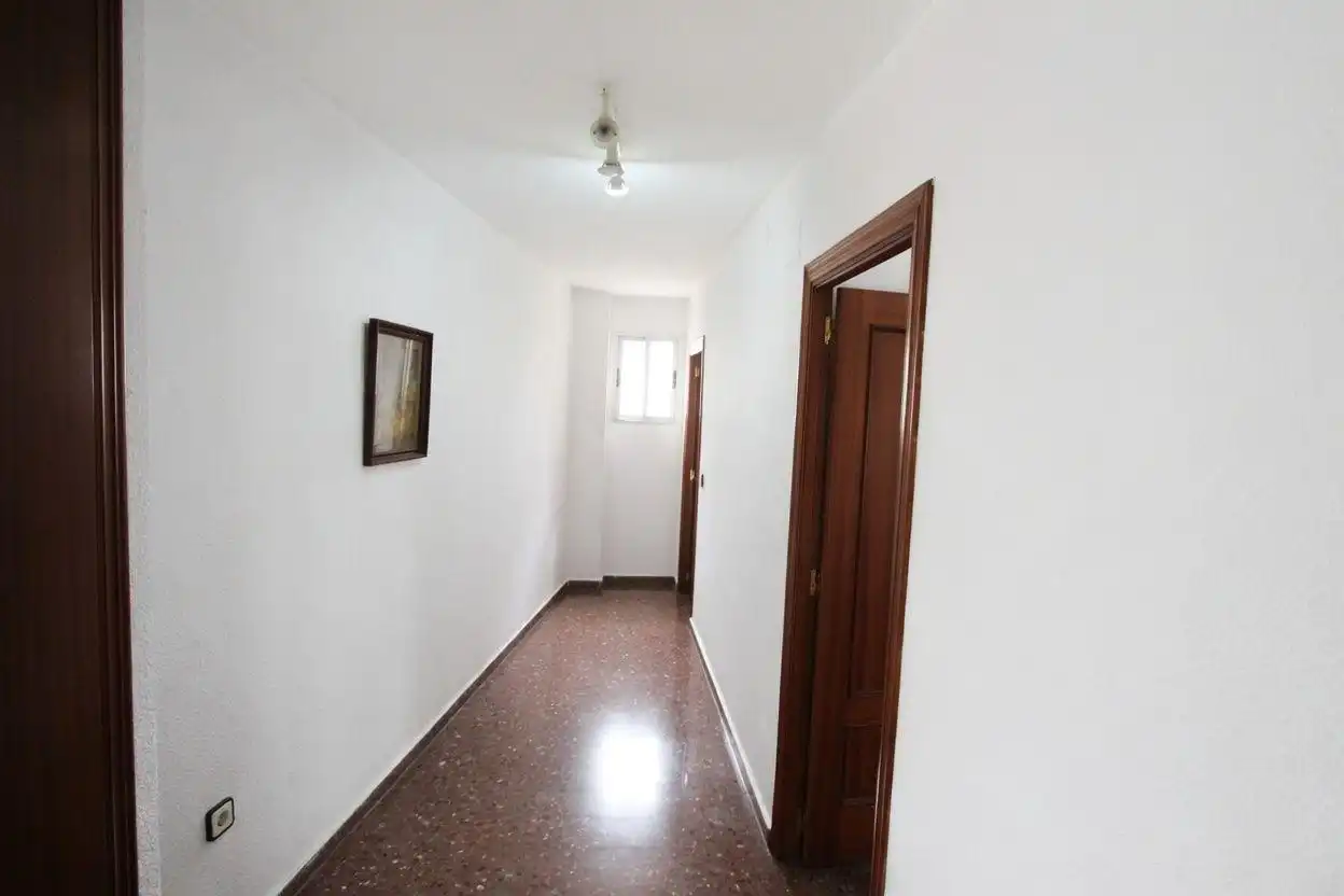 Piso en venta en Paterna con Terraza y Balcón