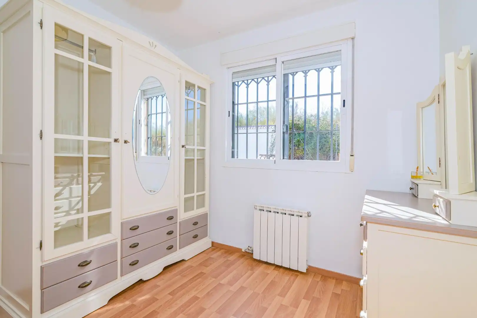 Casa aparellada amb terrassa en venda a Avenida LUIS JAVIER, imagen 22