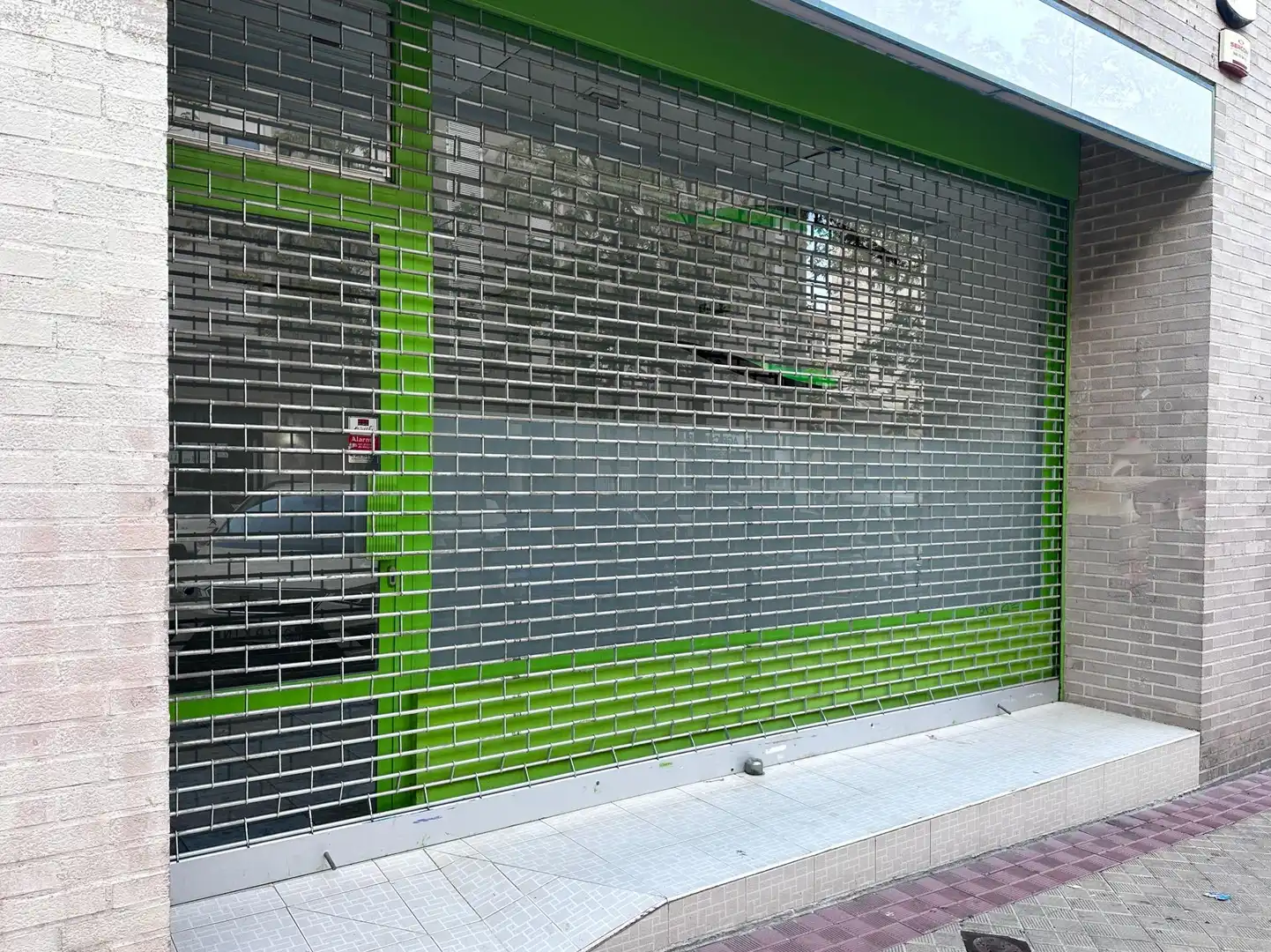 Geschaftsraum zur Miete in  Pamplona / Iruña