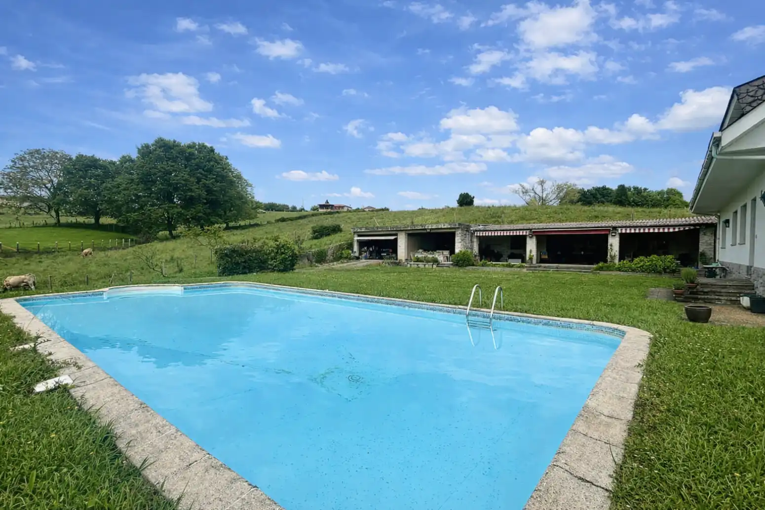 Swimming pool of Houses for sale in Sariego  with Heating, Private garden and Parquet flooring