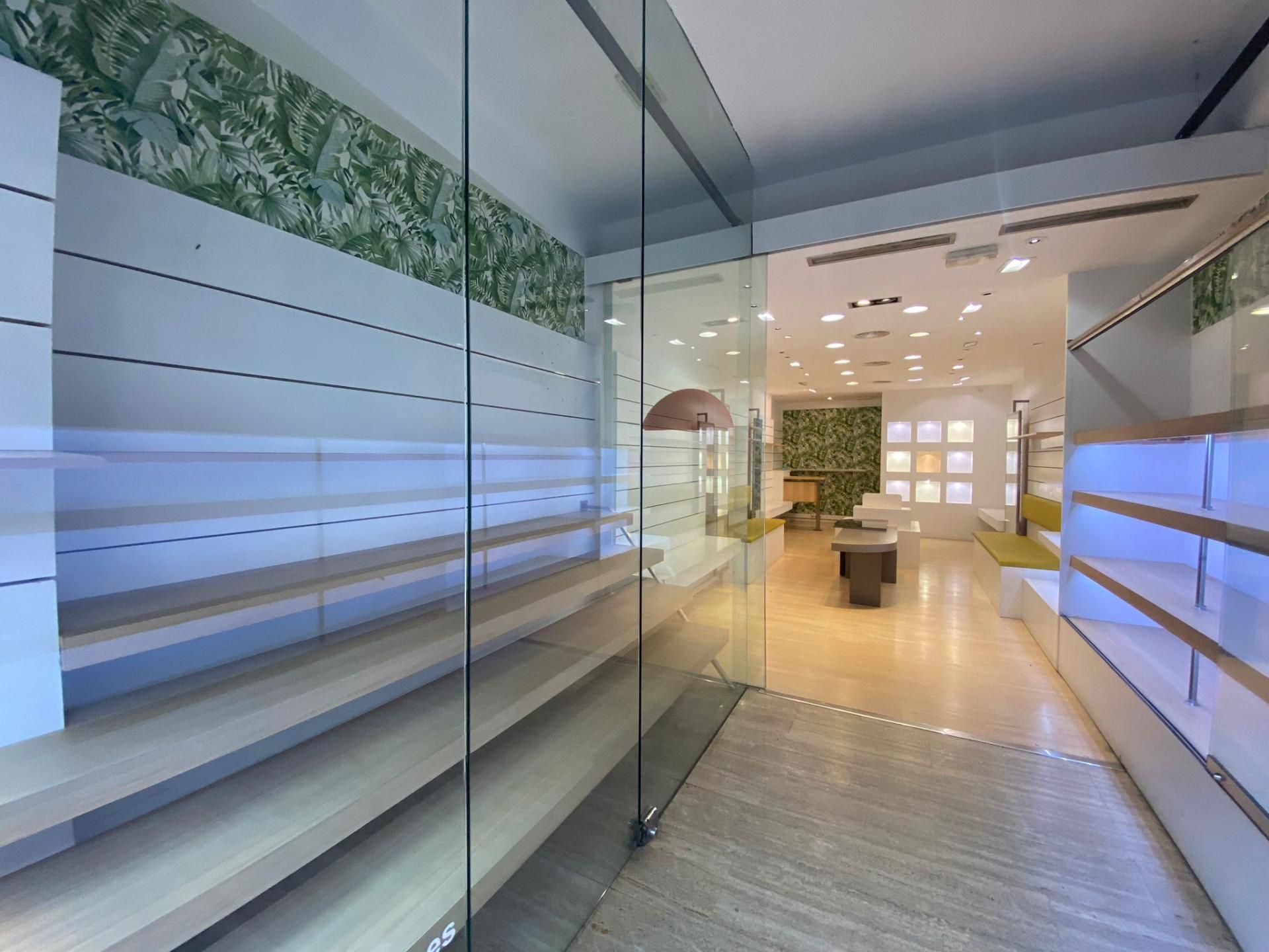 Premises for rent in  Barcelona Capital