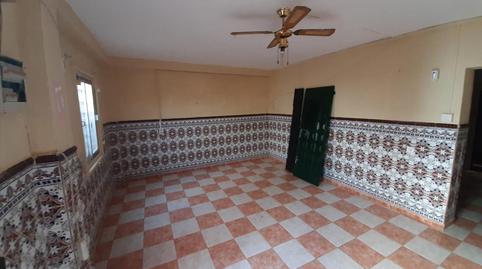 Foto 4 de Casa adosada en venda a C/ Lérida, Bajadilla - Fuente Nueva, Algeciras