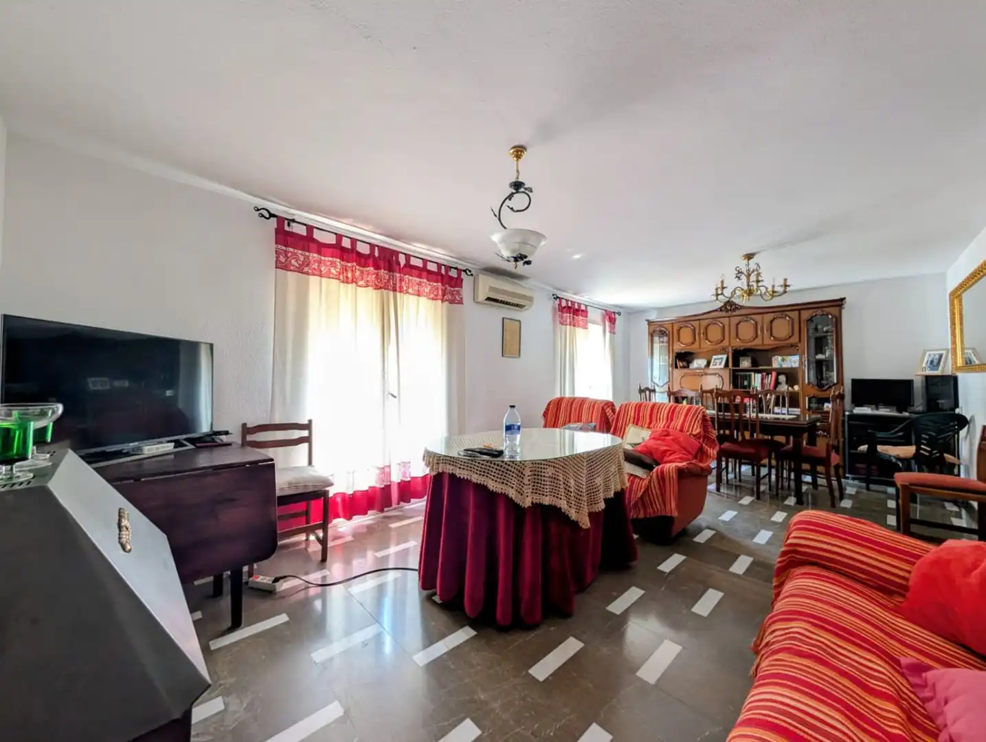 Casa con terraza en venta en Montefrío, imagen 2