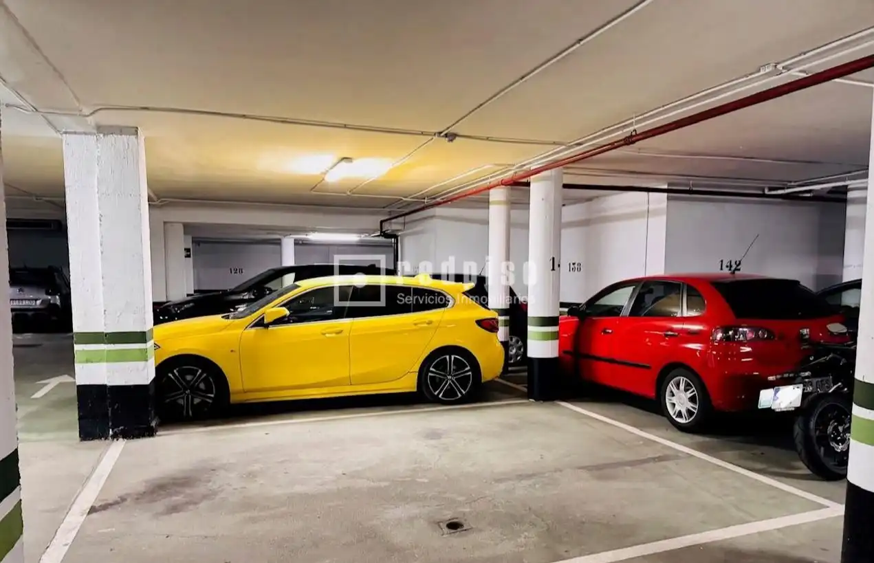 Parking de Piso en venta en Fuenlabrada con Aire acondicionado, Calefacción y Jardín privado