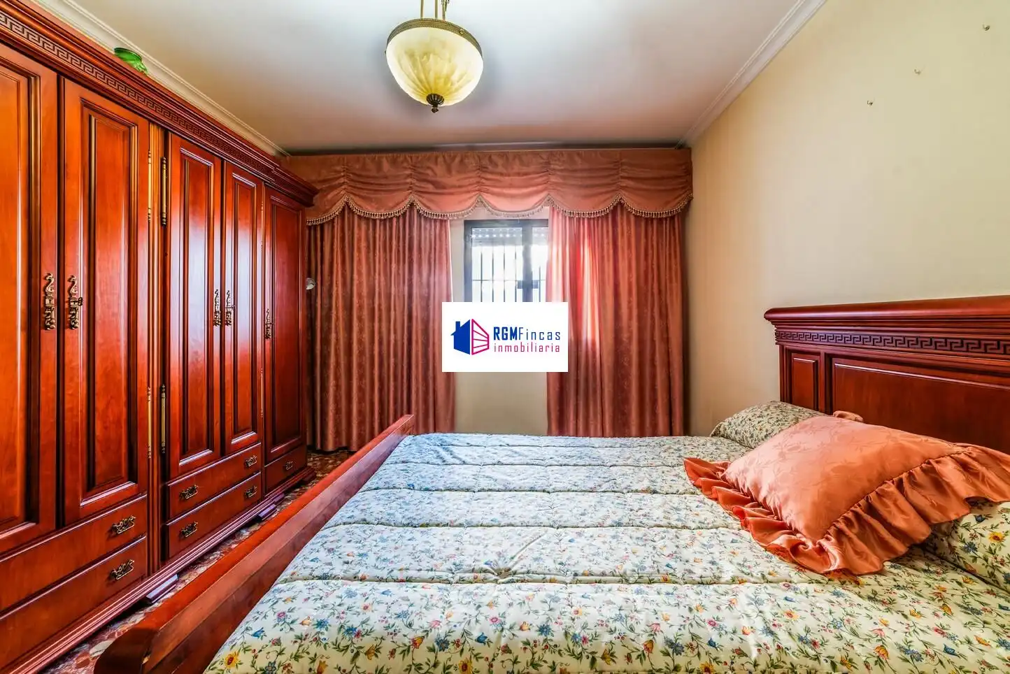 Habitación de Piso en venta en  Sevilla Capital
