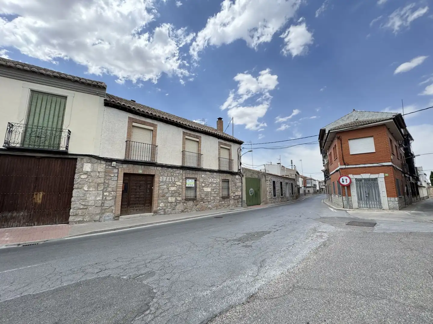 Vista exterior de Casa o xalet en venda en Las Ventas Con Peña Aguilera amb Calefacció