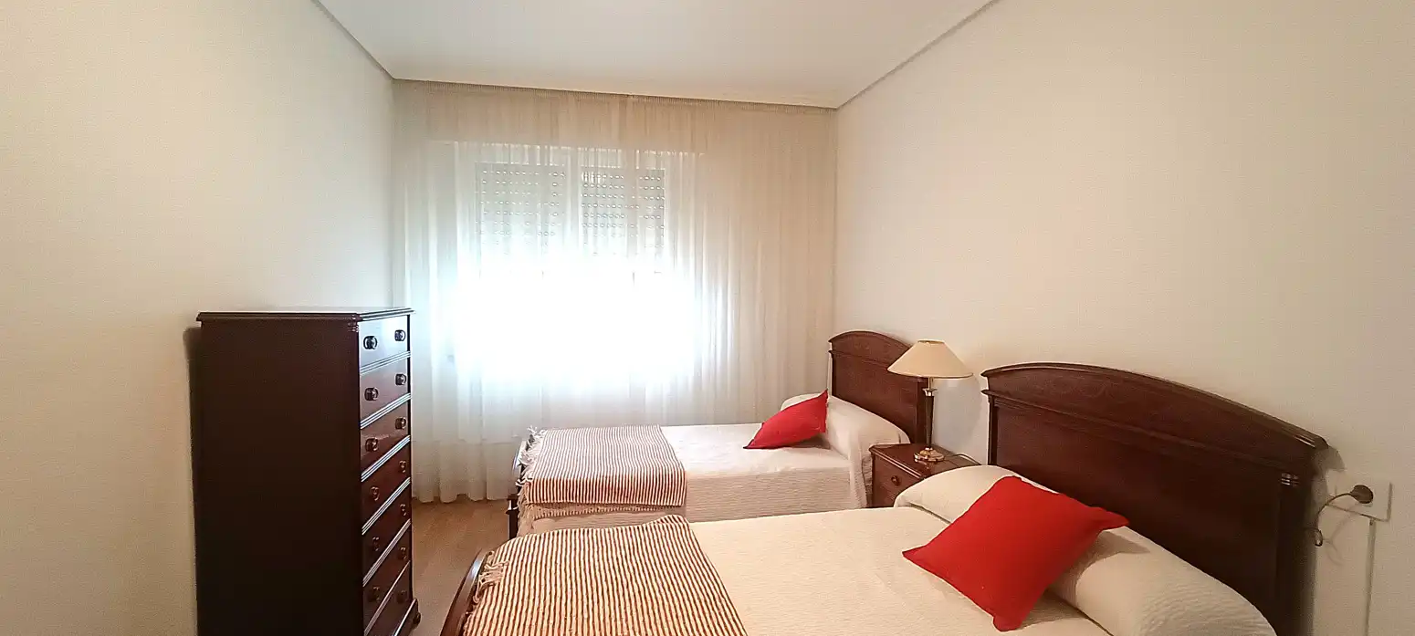 Bedroom of Flat for rent in Burlada / Burlata  with Heating, Parquet flooring and Terrace