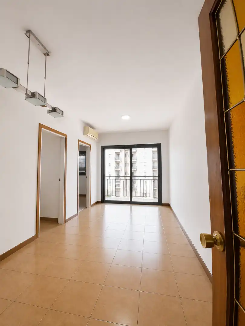 Terrassa de Pis en venda en Barcelona amb Aire condicionat i Balcó