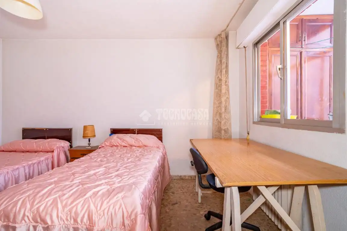 Habitación de Piso en venta en Granada