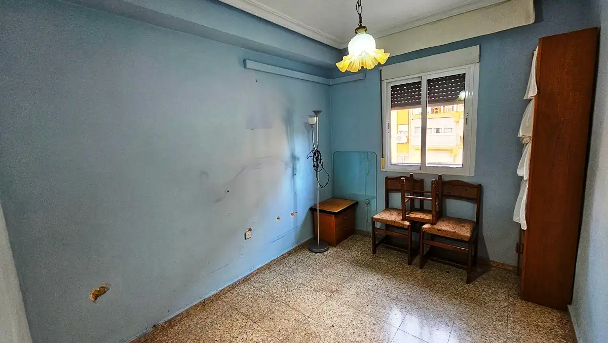 Bedroom of Flat for sale in Sevilla  with Air Conditioner, Terrace and Balcony